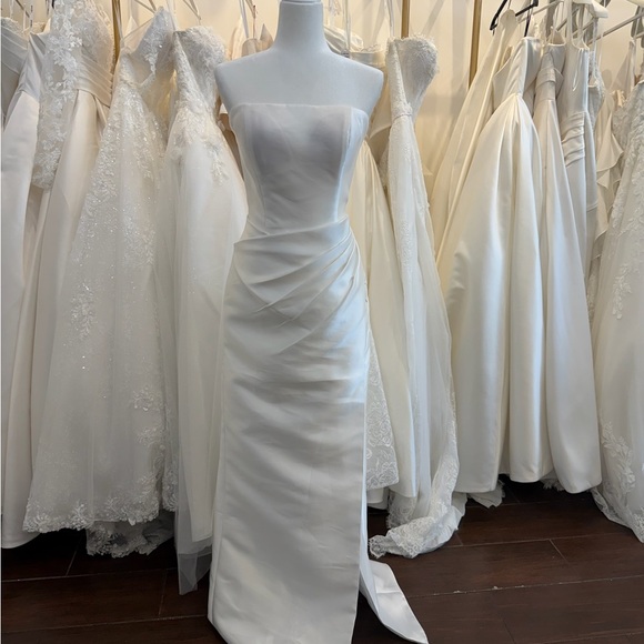 Dresses & Skirts - Strapless White Mikado Wedding Dress - Elegant Minimal Design
